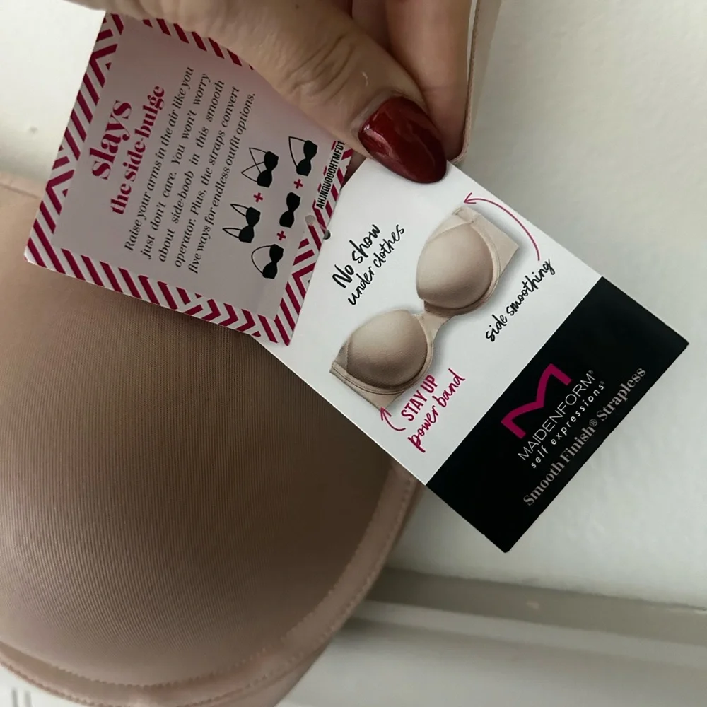 ⭐️ NEW Maidenform 36C Light Nude Smooth Finish Convertible Bra